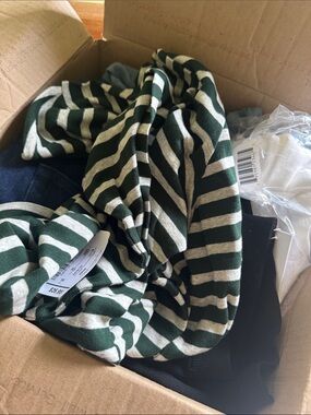 6 Clothing items!!